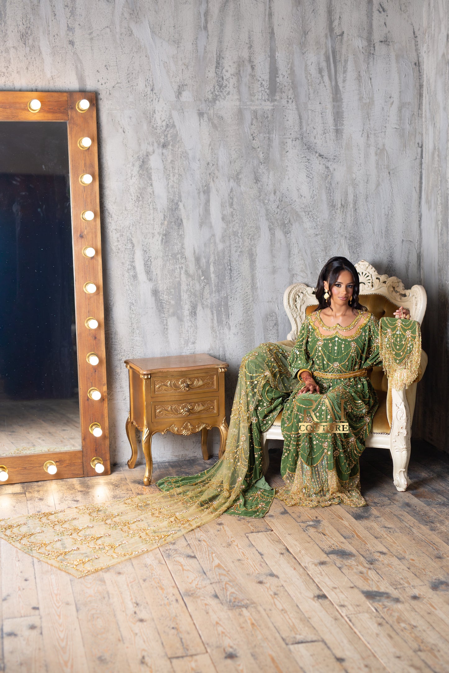 Verona A show stopping Bridal Dirac with statement Tail