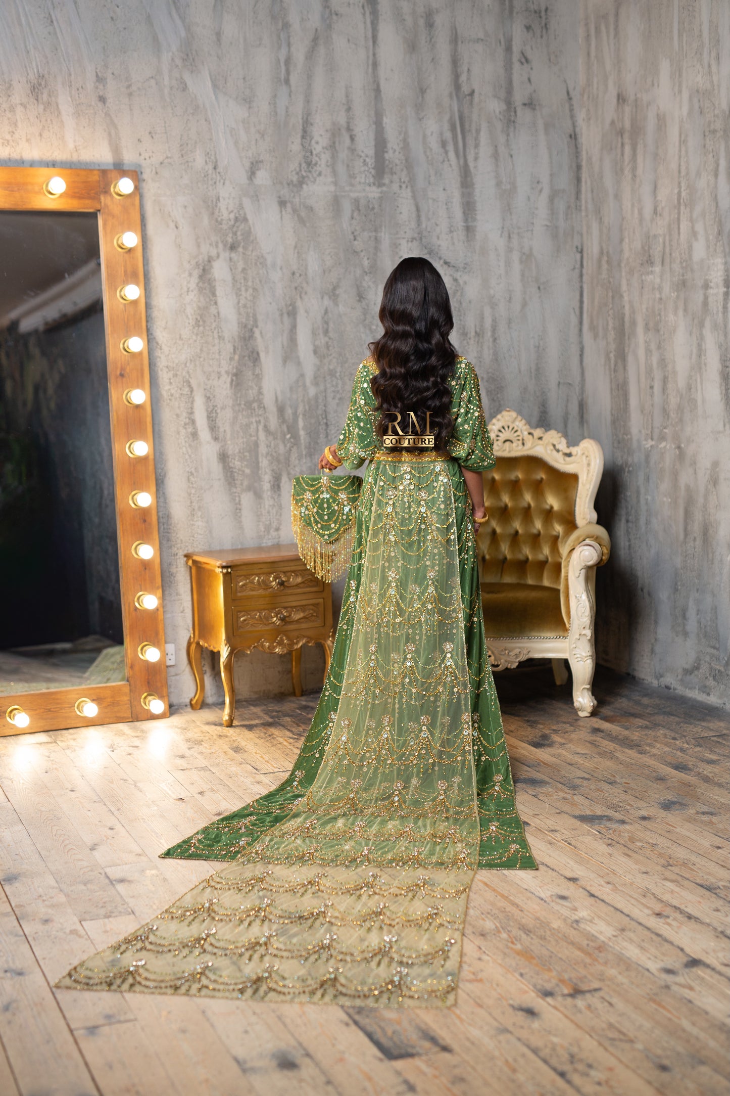 Verona A show stopping Bridal Dirac with statement Tail